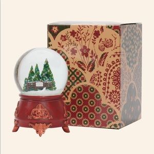 Taylor Swift Christmas Tree Farm Snow Globe